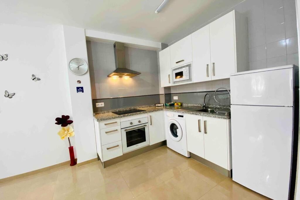 “Smile Nerja” Chic Apartment With Wifi, 4 Guests Экстерьер фото